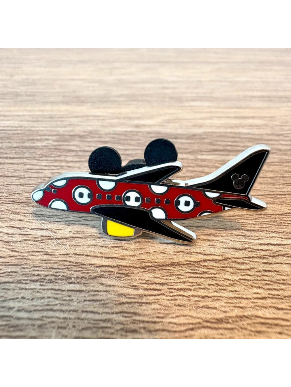 Disney Minnie Mouse Character Airplanes Hidden Mickey Trading Pin, 2020